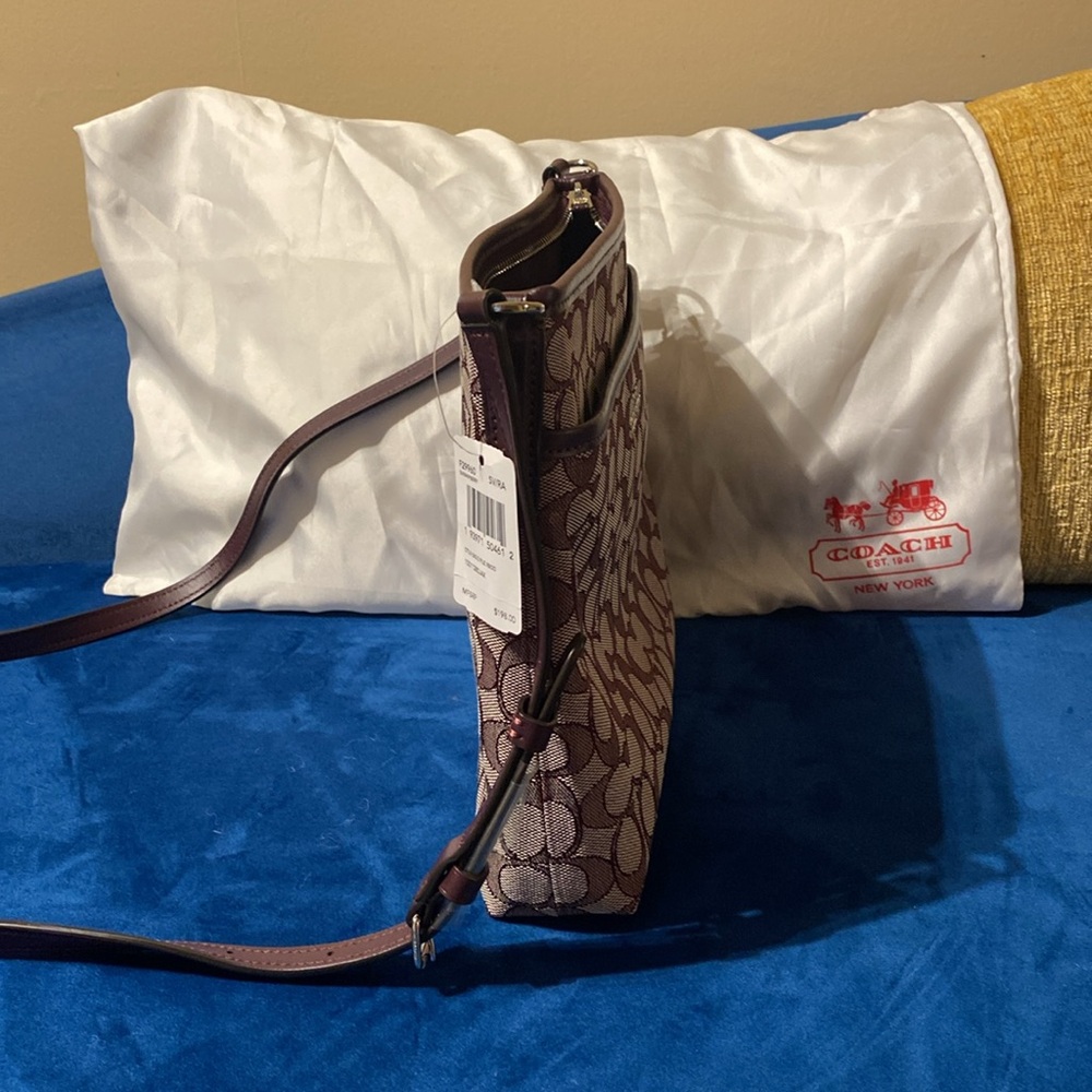 NWT Coach Raspberry Crossbody Handbag - Picture 8 of 10